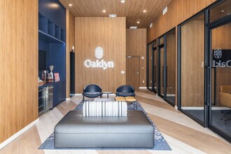 Oaklyn in Oakland Park, FL - Foto de edificio - Lobby
