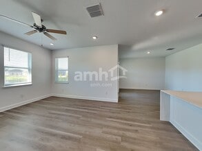 2012 29th St W in Bradenton, FL - Foto de edificio - Building Photo