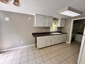 30 Roy St in Raymond, NH - Building Photo - Building Photo