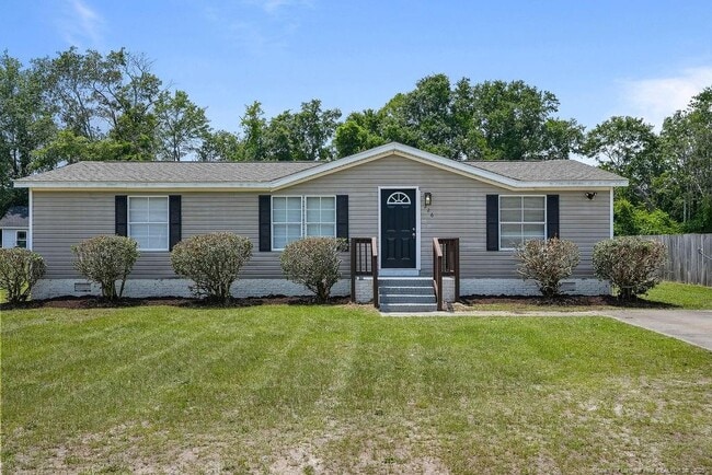 226 Twin Creek Dr in Raeford, NC - Building Photo - Building Photo