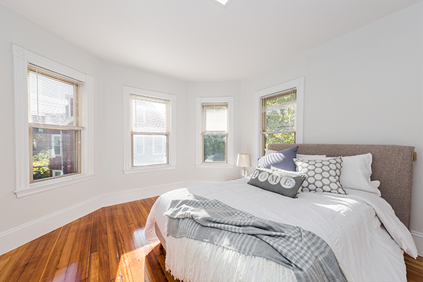 10 Stone Pl, Unit 2 in Somerville, MA - Foto de edificio - Building Photo