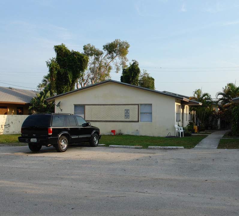 801 SE 18th St in Fort Lauderdale, FL - Building Photo