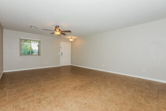 5336 E Flower Ave in Mesa, AZ - Building Photo - Building Photo