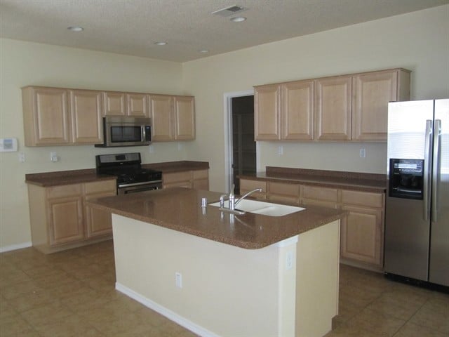 3635 Buckskin Loop NE in Rio Rancho, NM - Building Photo - Building Photo