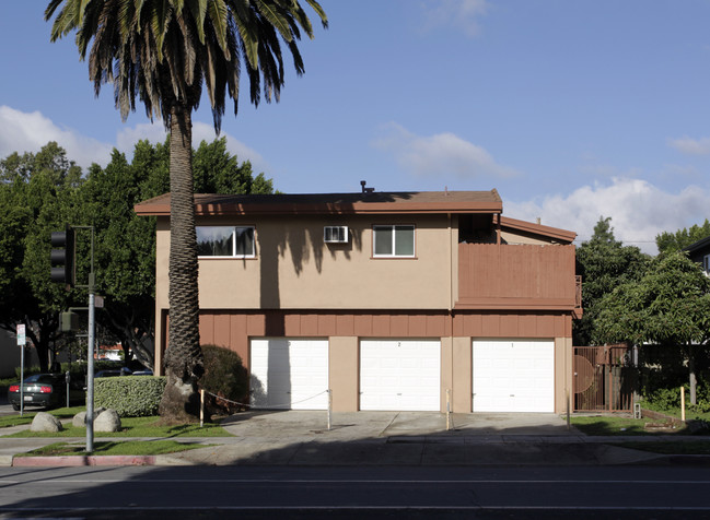 901 3rd St in San Fernando, CA - Building Photo - Building Photo