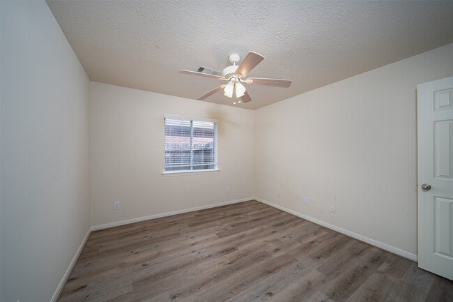 property at 4710 Shane Creek Ln