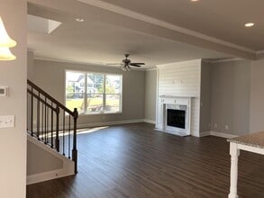 5203 Addison St in Flowery Branch, GA - Building Photo - Building Photo