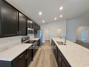 1234 Cascade Dr in Davenport, FL - Building Photo - Building Photo