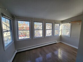 33 Shannon St, Unit #3 in Boston, MA - Foto de edificio - Building Photo