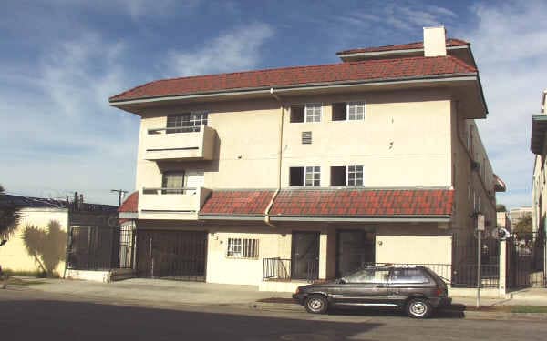 South View Apartments in Los Angeles, CA - Building Photo - Building Photo