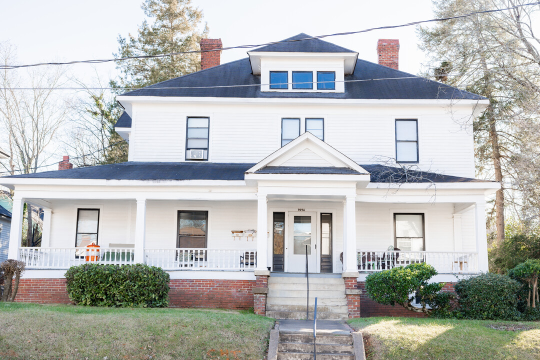 909 Spring Garden St, Unit 909 Spring Garden Street in Greensboro, NC - Building Photo