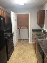 4203 Fairington Club Dr in Stonecrest, GA - Building Photo - Building Photo