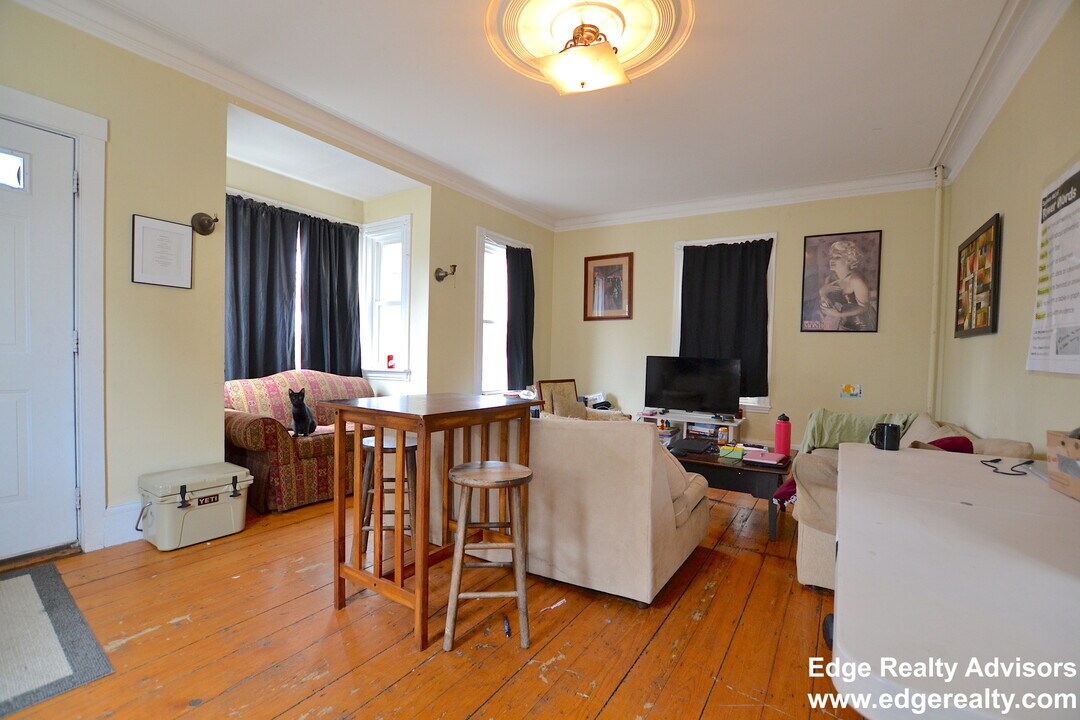 28 Highgate St in Boston, MA - Building Photo