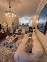 4700 SW 160th Ave in Miramar, FL - Building Photo