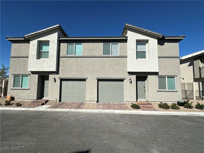 property at 2834 Champagne Gold Ave