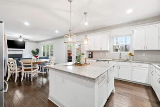 212 Man O War Ct in Canton, GA - Building Photo - Building Photo