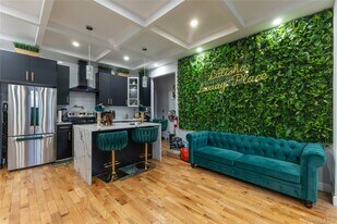 48 Essex St in Brooklyn, NY - Building Photo