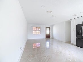 201 Valencia Dr in Auburndale, FL - Building Photo - Building Photo