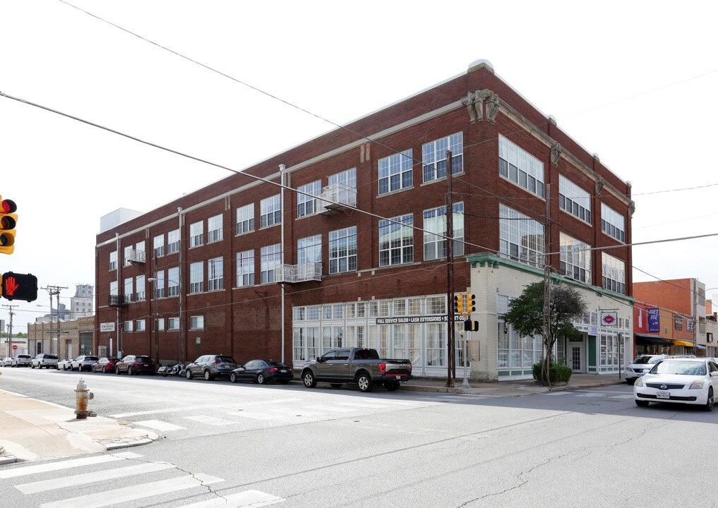 Travis Lofts in Sherman, TX - Foto de edificio