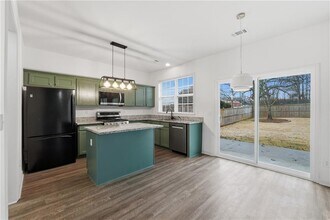 3680 Moor Pointe Dr in Cumming, GA - Building Photo - Building Photo