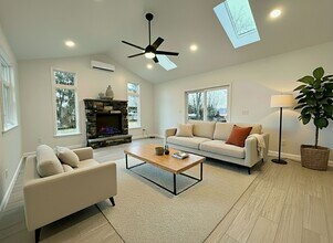 1403 Krafts Mill Rd in Spring Grove, PA - Building Photo - Building Photo