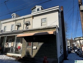 301 Penn St in Tamaqua, PA - Building Photo - Building Photo