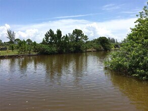 15140 Lyneburg Ave in Port Charlotte, FL - Building Photo - Building Photo