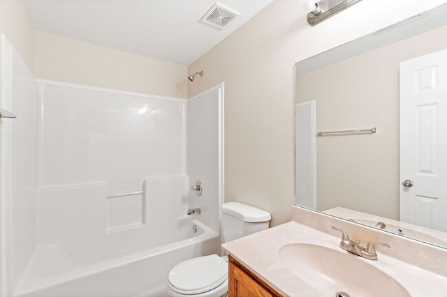 3410 Quicksilver Ln in Clarksville, TN - Building Photo - Building Photo