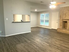 209 Greenshire Dr in League City, TX - Building Photo - Building Photo