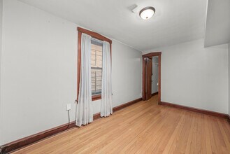 2026 W Charleston St in Chicago, IL - Building Photo - Building Photo