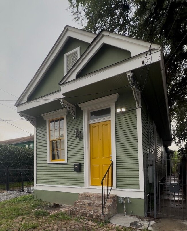 property at 515 Cadiz St