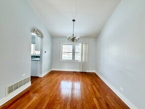 213 Vintage Ln in Buffalo Grove, IL - Building Photo - Building Photo