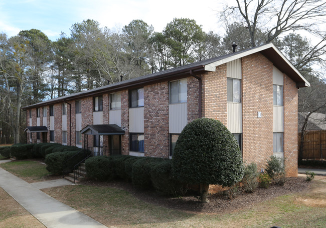 Glendale Apartments in Smyrna, GA - Building Photo - Building Photo