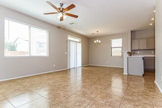 7247 West Alta Vista Road in Phoenix, AZ - Building Photo - Building Photo