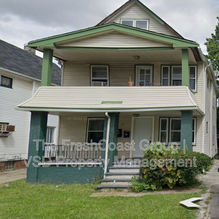 10917 Notre Dame Ave in Cleveland, OH - Building Photo