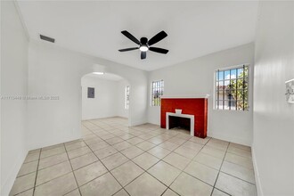 2744 SW 16th Ter in Miami, FL - Building Photo - Building Photo