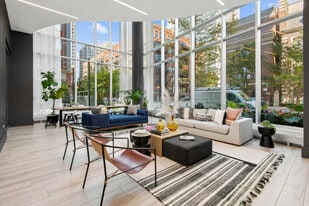 Parc Huron in Chicago, IL - Building Photo