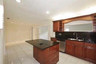 9400 NW 19th St in Pembroke Pines, FL - Building Photo - Building Photo