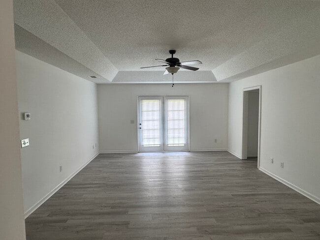 204 Lewis St in Statesboro, GA - Building Photo - Building Photo