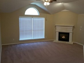 909 Remington Dr in Saginaw, TX - Building Photo - Building Photo