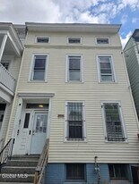 517 Hamilton St in Albany, NY - Building Photo