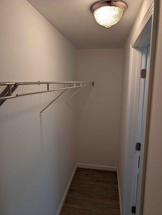 8622 Gateshead Rd in Alexandria, VA - Building Photo