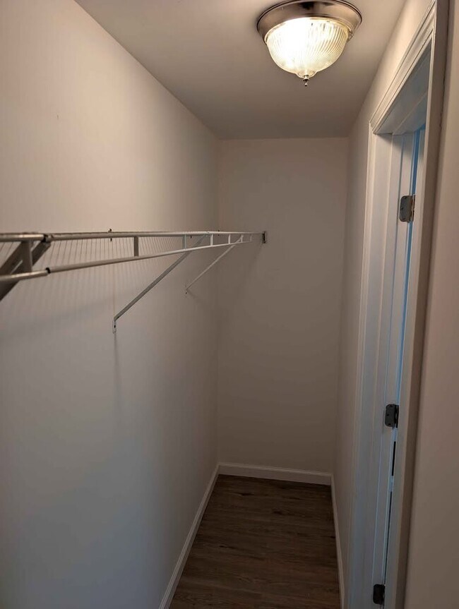 property at 8622 Gateshead Rd