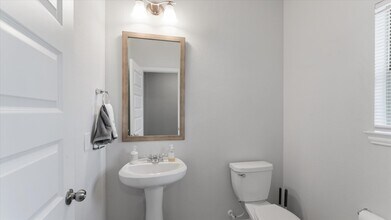 327 Honey Mesquite Path in Willis, TX - Building Photo - Building Photo