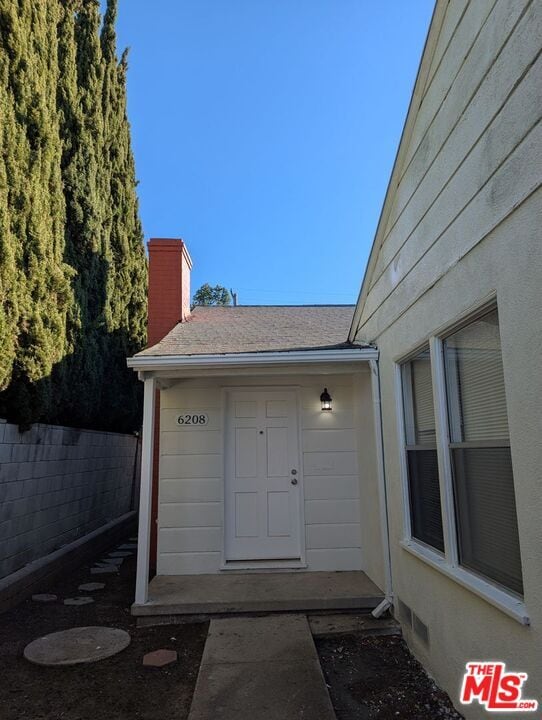 6208 S Fairfax Ave in Los Angeles, CA - Building Photo - Building Photo