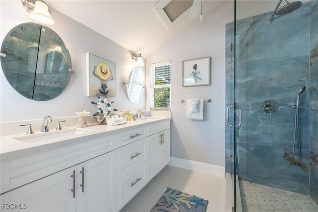 property at 424 Lagoon Dr