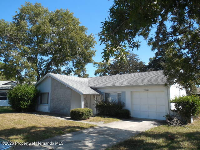 property at 13102 Pembrook Ct