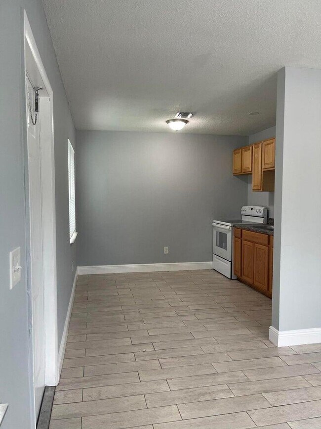 3011 Windsor Ave in West Palm Beach, FL - Building Photo - Building Photo