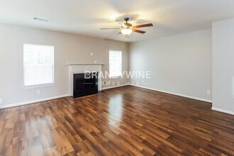 924 Brisley Cir in Hampton, GA - Building Photo - Building Photo