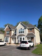 Maple Grove Townhomes in Maryville, TN - Building Photo - Building Photo